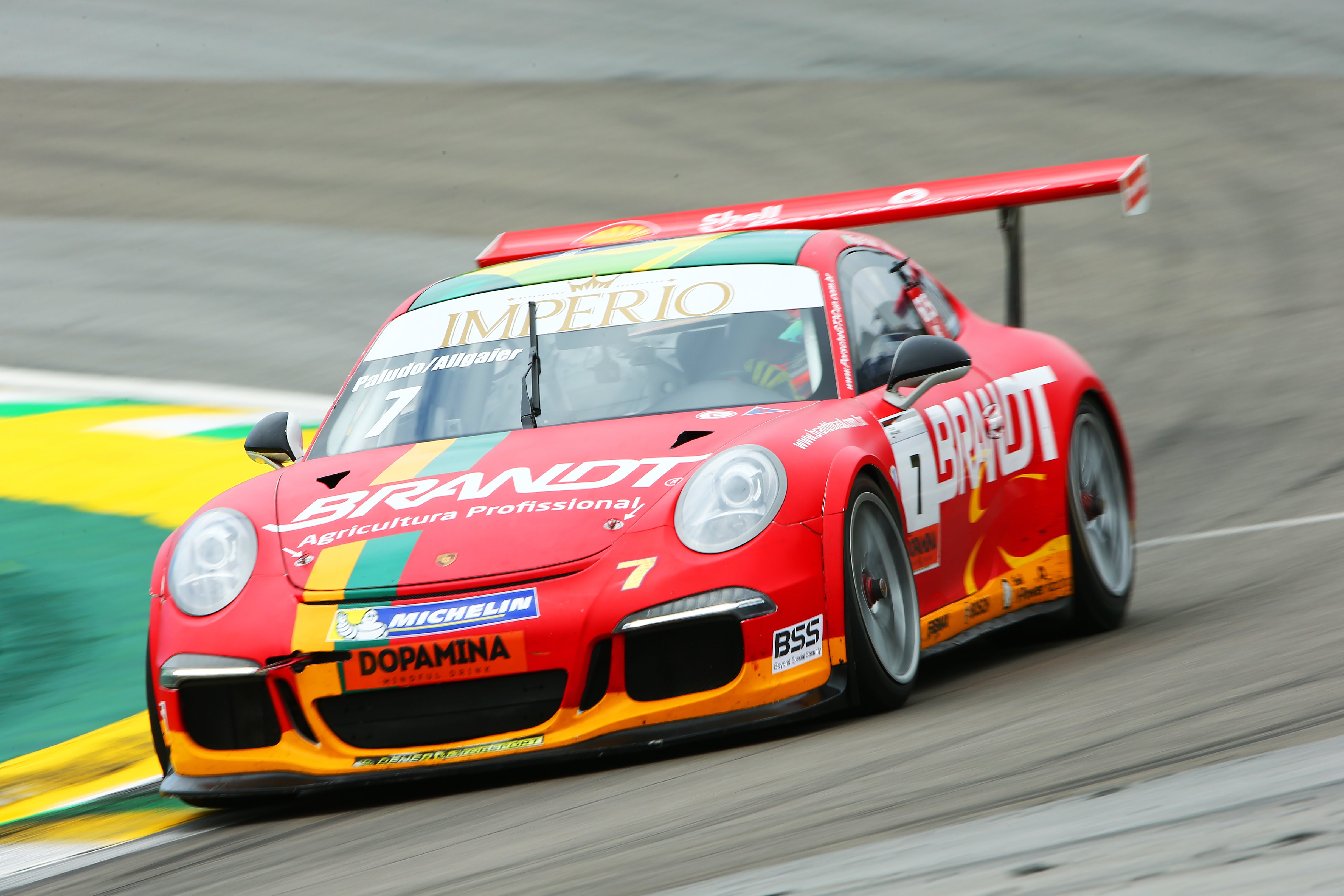 Concurso da Bamaq irá premiar com volta de Porsche GT3 em Interlagos